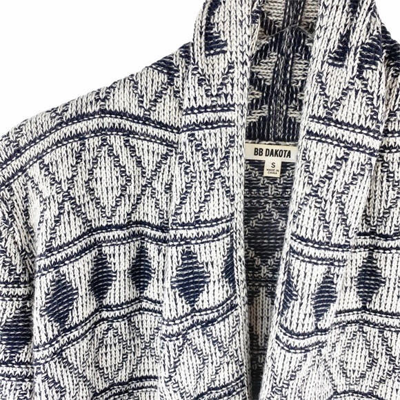 BB Dakota Mandala Aztec Fringe Knit Cardigan Small - Picture 7 of 9